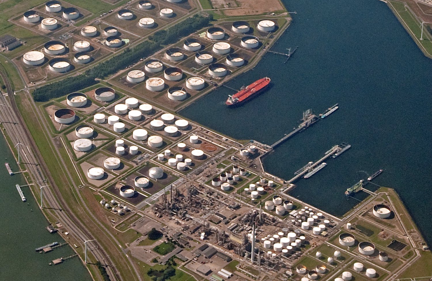 Petroleum storage tanks at Europoort, Rotterdam